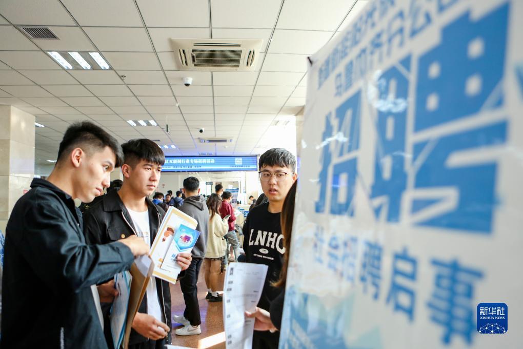 奔驰宝马可以用qq登陆的